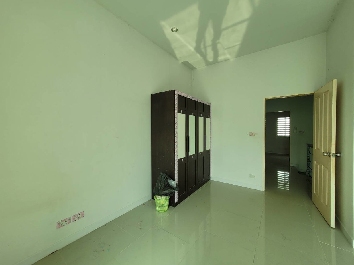 picture TOWN HOUSE 16.5 Sq.w. Pluak Daeng Rayong for 1.6M - 3/4