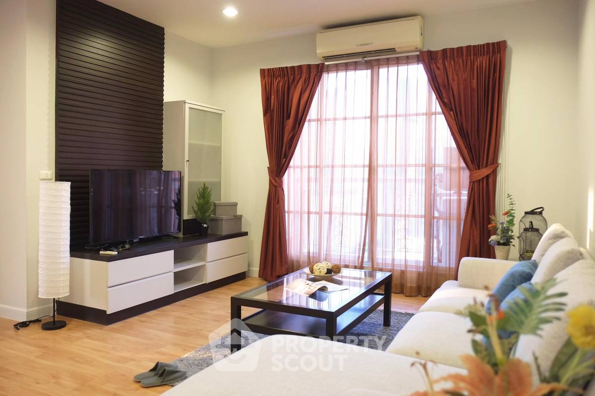 รูป คอนโด 3-ห้องนอน ที่ ซิตี้ สมาร์ท สุขุมวิท18 ใกล้ BTS อโศก (ID 392872) - รูปที่ 1/16