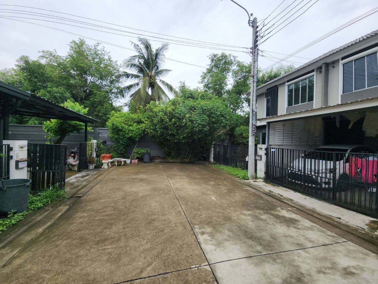 picture TOWN HOUSE 27.4 Sq.w. Bang Yai Nonthaburi for 2.5M - 1/3