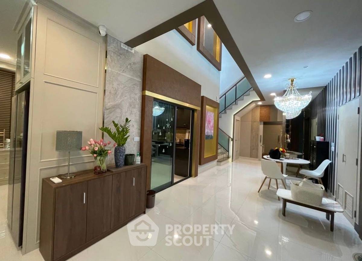 รูป บ้าน 5-ห้องนอน ที่ เดอะ ซิตี้ บางนา ใน บางแก้ว (ID 2868476) - รูปที่ 2/19