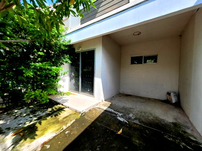 Townhouses for sale Makro Bangbuathong : TOWN HOUSE 16.2 Sq.w. Bang Bua Thong Nonthaburi for 1.5M
