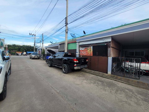 TOWN HOUSE 21.3 Sq.w. Pluak Daeng Rayong for 1.1M