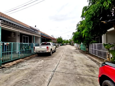 TOWN HOUSE 18.7 Sq.w. Si Racha Chonburi for 1M