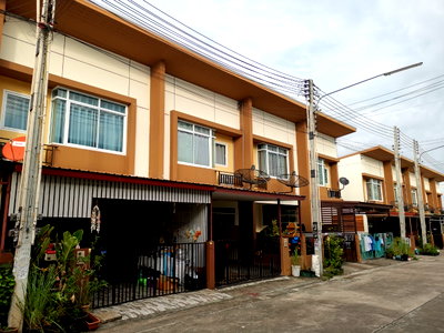 Townhouses for sale Pluak Daeng Rayong : TOWN HOUSE 17.5 Sq.w. Pluak Daeng Rayong for 1.3M