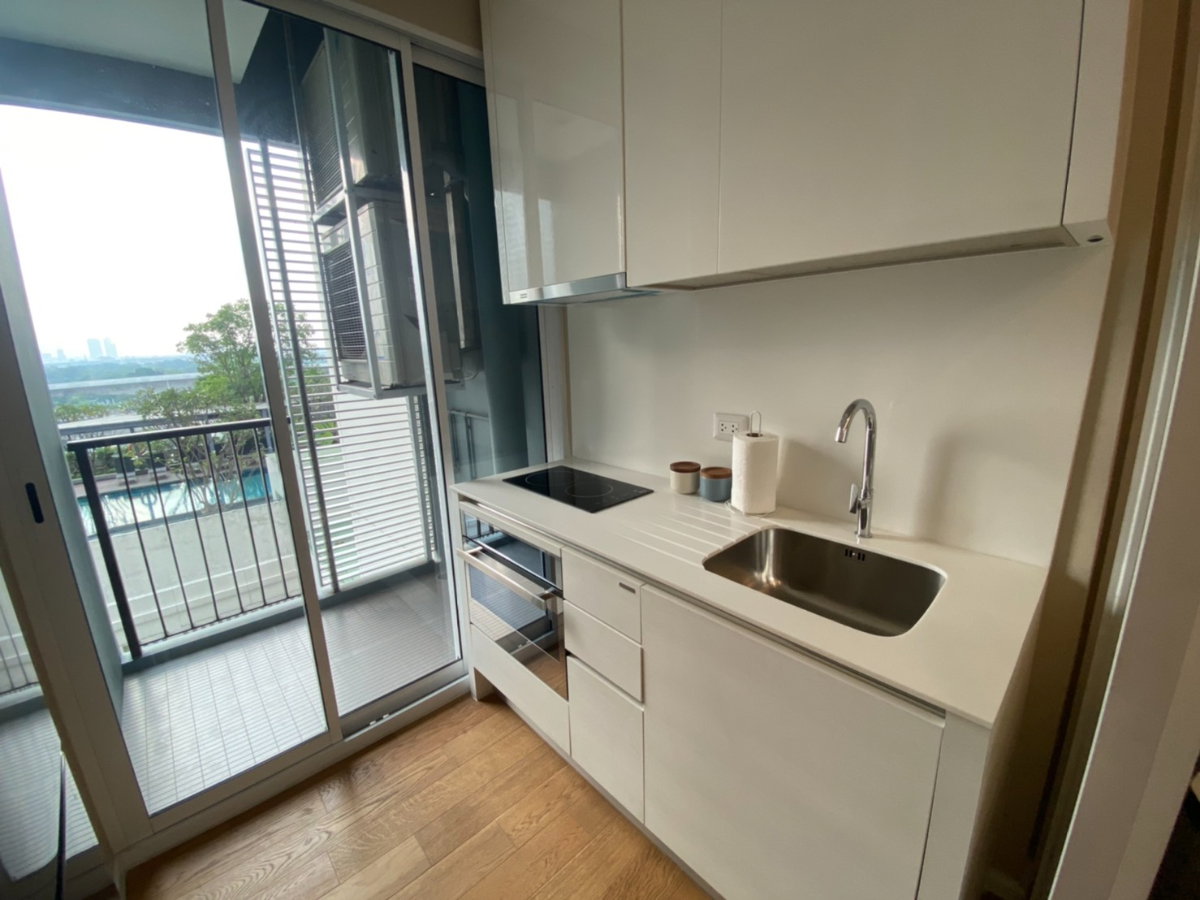 รูป ให้เช่าคอนโด The Saint Residences 1 ห้องนอน 1 ห้องน้ำ ขนาด 30 ตรม. พร้อมเฟอร์นิเจอร์และเครื่องใช้ไฟฟ้า - รูปที่ 5/8