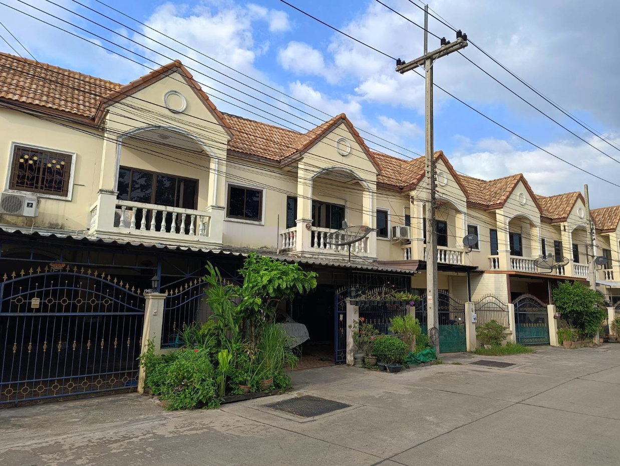 รูป ทาวน์เฮ้าส์ 23 ตร.วา ตาคลี นครสวรรค์ ตาคลี นครสวรรค์ 870,000 - รูปที่ 2/3