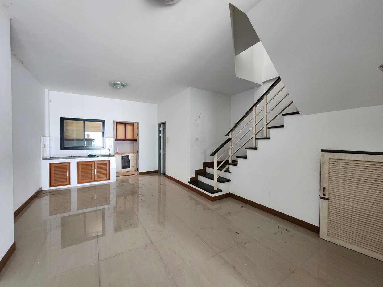 picture TOWN HOUSE 22.5 Sq.w. Phan Thong Chonburi for 2.1M - 4/9