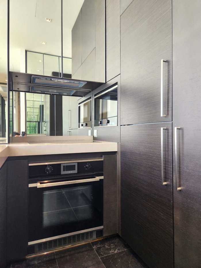 รูป ขาย ห้องหายาก! 2-Bed ชั้นสูง แต่งครบ ทเวนตี้เอท ชิดลม  28 Chidlom เนื้อที่ 69.99 ตร.ม 2 นอน 2 น้ำ - รูปที่ 6/12