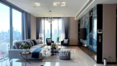 Condos for sale : 3-BR Condo at Q1 Sukhumvit near BTS Nana (ID 2868589)