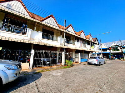 TOWN HOUSE 17.5 Sq.w. Muang Surat Thani Surat Thani for 1.3M