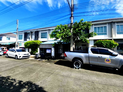 Townhouses for sale Samut Sakhon : TOWN HOUSE 17.5 Sq.w. Krathum Baen Samut Sakhon for 1.8M
