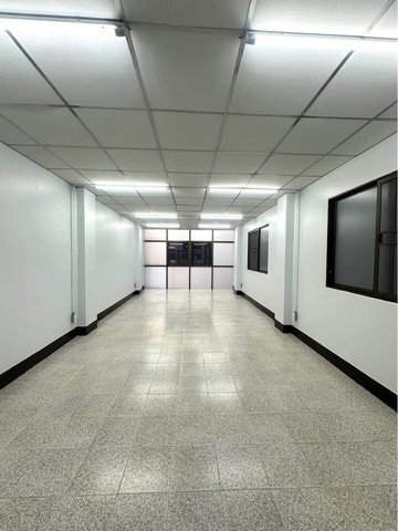 รูป HR3439ให้เช่าอาคารพาณิชย์ 6 ชั้น รีโนเวทใหม่ทั้งหลัง ทำเลทองสำโรง ติด BTS 2 สาย (เขียว-เหลือง) เพียง 110 เมตร - รูปที่ 16/23