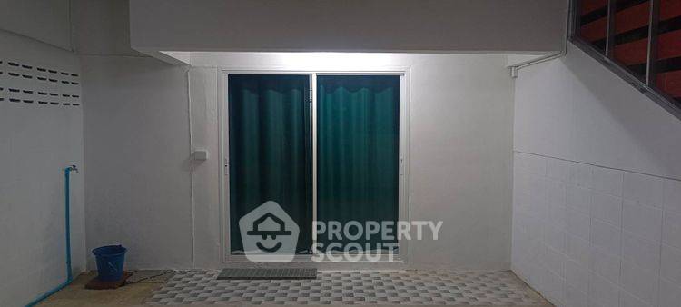 picture 2-BR Townhouse in Bang Talat (ID 2867956) - 2/10