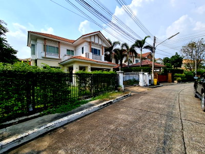 HOME 92.9 Sq.w. Muang Pathum Thani Pathumthani for 4M