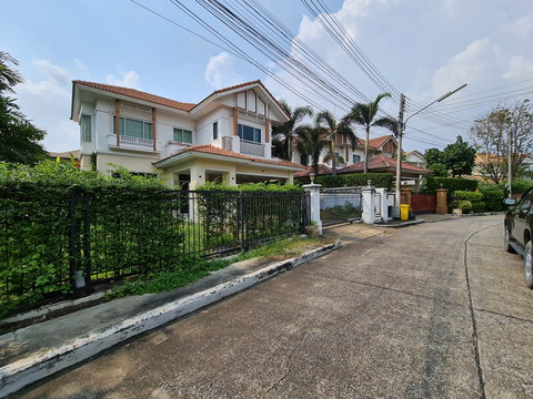 HOME 92.9 Sq.w. Muang Pathum Thani Pathumthani for 4M