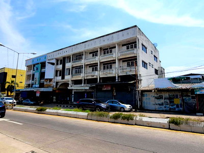 Shophouses for sale Sattahip Chonburi : SHOP HOUSE 41.6 Sq.w. Sattahip Chonburi for 7.2M