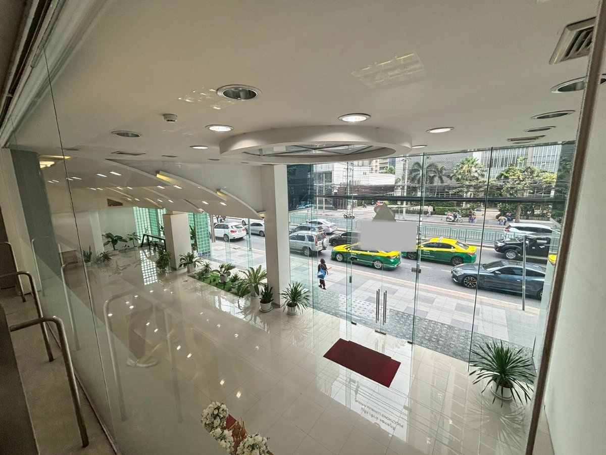 picture Space for Rent, perfect condition, Asoke-Phetchaburi ** NO CO-AGENT ** - 5/13