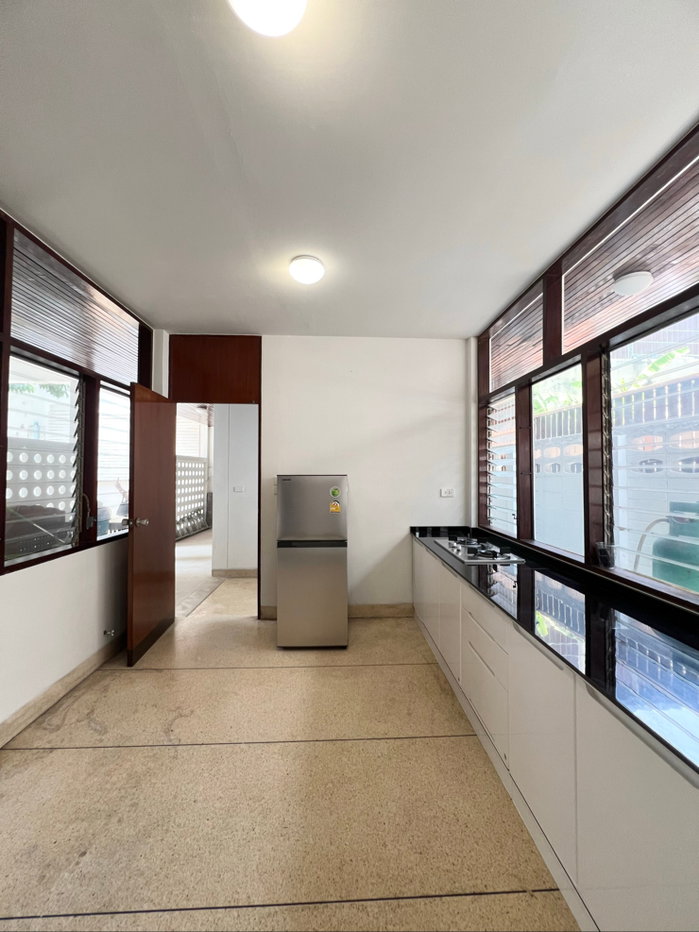 รูป 🏡✨ For Rent | ให้เช่า บ้านเดี่ยวสุขุมวิท 71 รีโนเวทใหม่ทั้งหลัง สไตล์คลาสสิค ใกล้โรงเรียนนานาชาติ  - รูปที่ 58/62