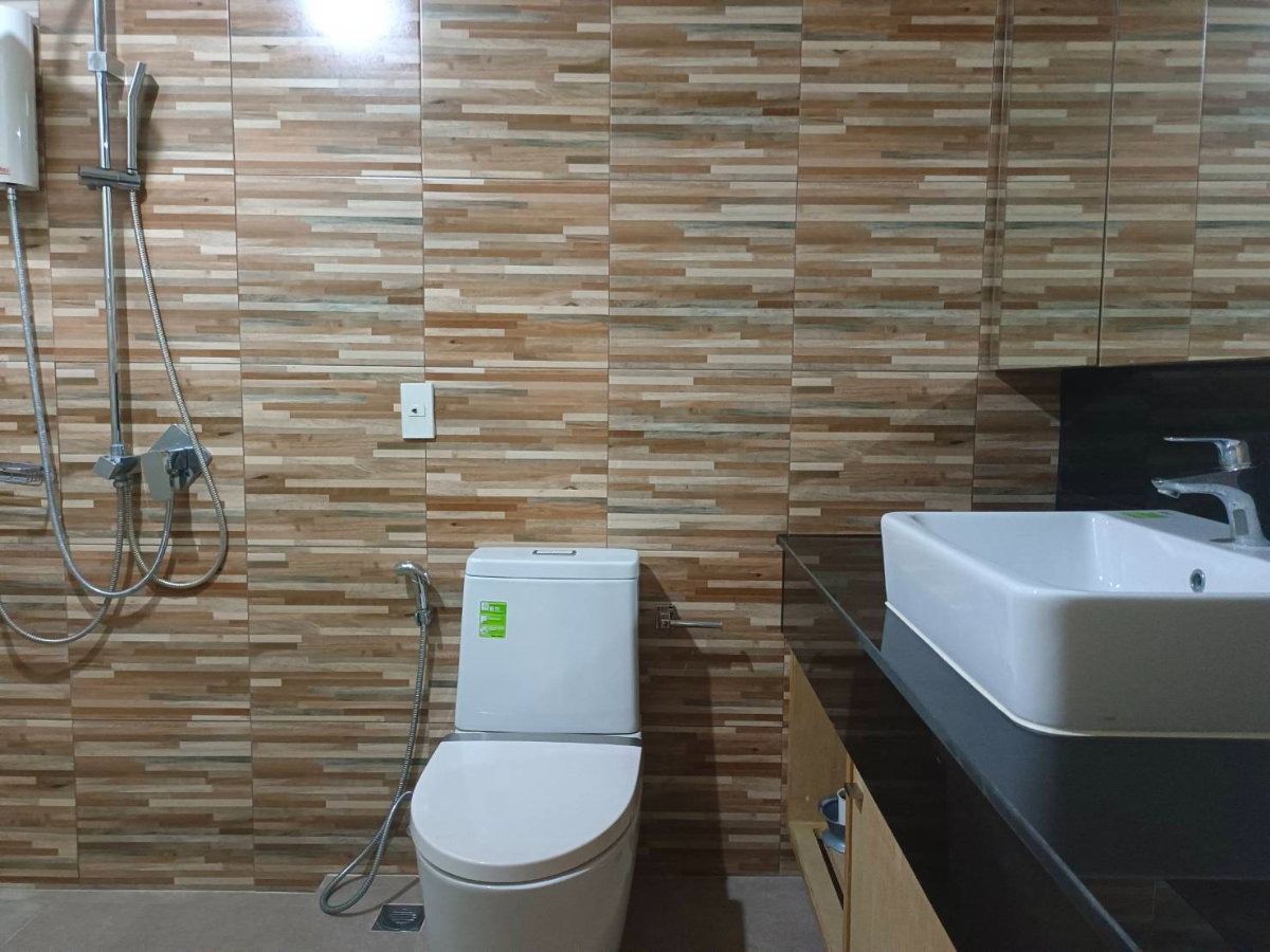 รูป ขาย  ห้องคอนโด   ที่ คอนโด East Tower, ติดห้าง Central บางนา - รูปที่ 8/13