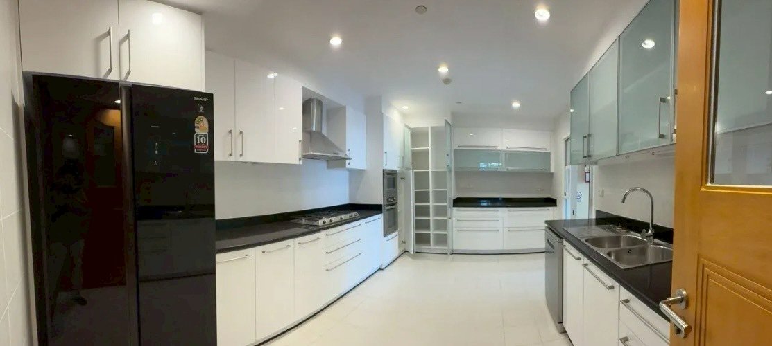 picture LTH15287 – Ultra Luxury Condo Pet-Friendly for Rent Phrom Phong | City Lifestyle Best Value | Near BTS Phrom Phong | 266,100 THB | คอนโดหรูมาก พร้อมพงษ์ ห้องใหญ่พิเศษ พร้อมสวนส่วนตัว เลี้ยงสัตว์ได้ ใกล้ BTS พร้อมพงษ์ - 2/5