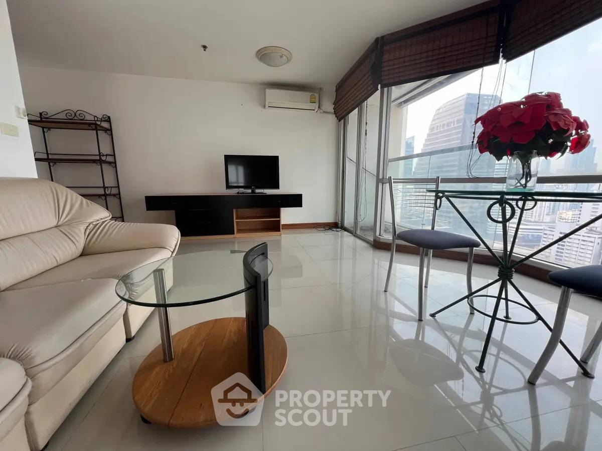 รูป คอนโด 1-ห้องนอน ที่ สุขุมวิท สวีท คอนโดมิเนียม ใกล้ BTS นานา (ID 2874001) - รูปที่ 3/12