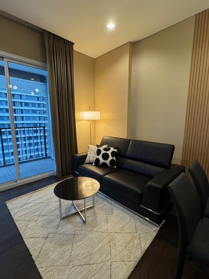 รูป 🏙️ สัมผัสชีวิตเหนือระดับ! คอนโด The Saint Residences พร้อมเฟอร์นิเจอร์ครบ (DSL2003) - รูปที่ 5/16