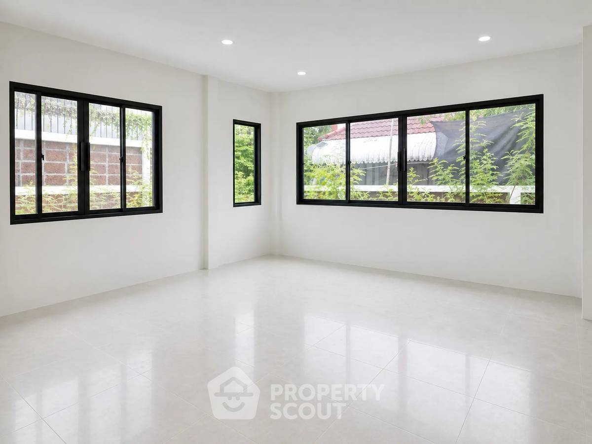 รูป บ้าน 3-ห้องนอน ที่ ลดาวัลย์ ศรีนครินทร์ ใน สำโรงเหนือ (ID 2874767) - รูปที่ 13/16
