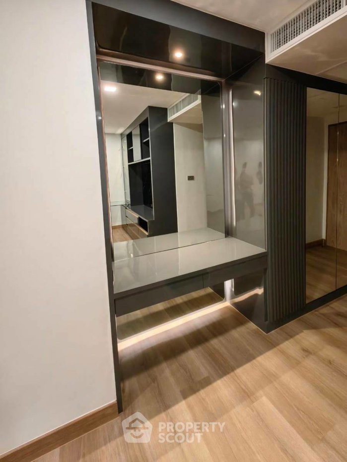 picture 3-BR Condo at Somkid Gardens Condominium near BTS Chit Lom (ID 1736733) - 47/50