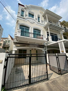 รูปภาพ For Rent Townhouse/Townhome  , Baan Klang Muang Swiss Town Kaset-Nawamin , Chorakhe Bua , Lat Phrao , Bangkok , CX-153018 ✅ Live chat with us ADD LINE @connexproperty ✅