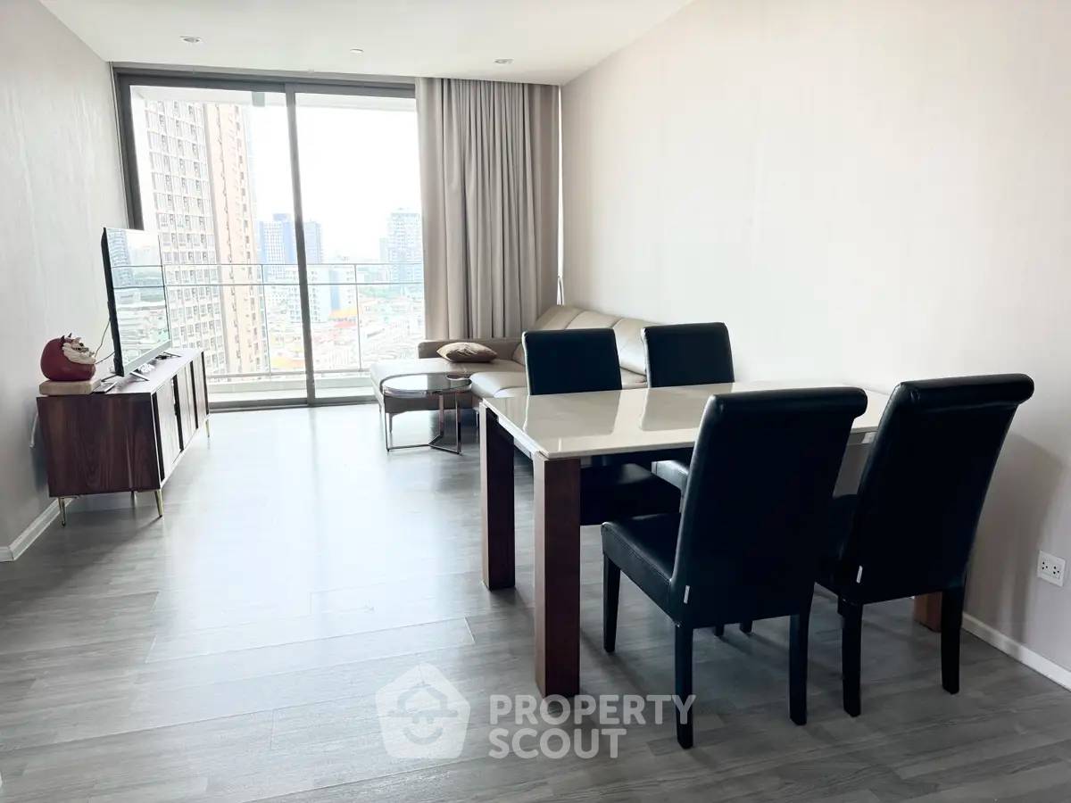 รูป คอนโด 2-ห้องนอน ที่ เดอะ รูม สุขุมวิท 69 ใกล้ BTS พระโขนง (ID 2873525) - รูปที่ 2/9
