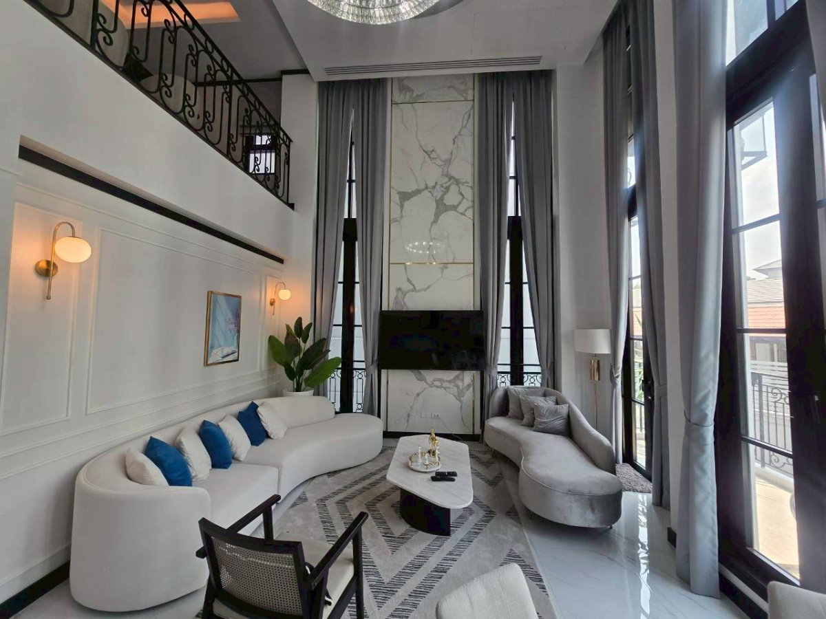 รูป บ้านใหม่ ตกแต่งครบ ทำเลสุขุมวิท ใกล้ BTS เพียง 5 นาที ** NO CO-AGENT ** - รูปที่ 8/29