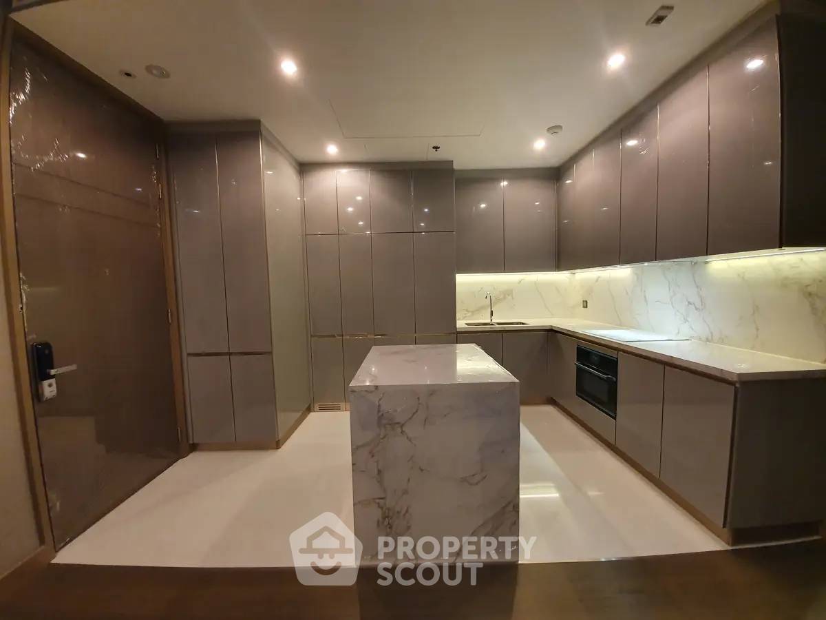 picture 2-BR Condo at The Esse At Singha Complex near MRT Phetchaburi (ID 2873728) - 2/10
