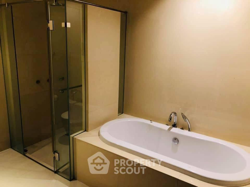 picture 3-BR Condo at The Madison near BTS Phrom Phong (ID 2873455) - 17/18