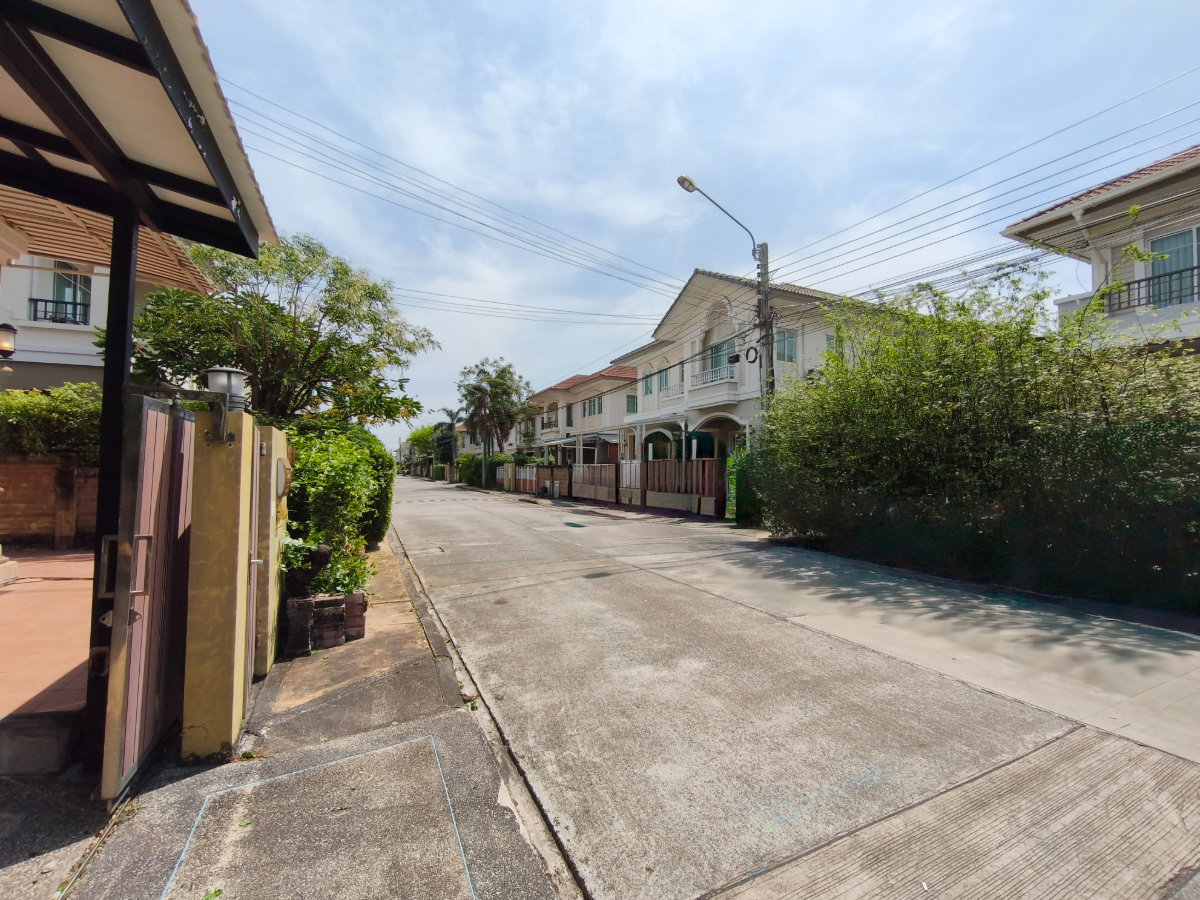รูป 📍บ้านเดี่ยว 2 ชั้น " ภัสสร เพรสทีจ อ่อนนุช" เพียง 4.99 ล้าน งบไม่แรง ต้องดูหลังนี้! - รูปที่ 12/58