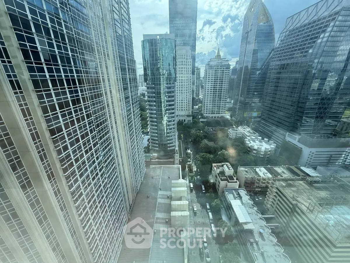 picture 6-BR Condo at Athenee Residence near BTS Phloen Chit (ID 2873518) - 22/22