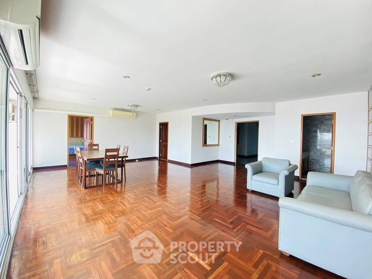 รูป คอนโด 3-ห้องนอน ที่ สายชล แมนชั่น ใกล้ BTS สะพานตากสิน (ID 2874554) - รูปที่ 6/27