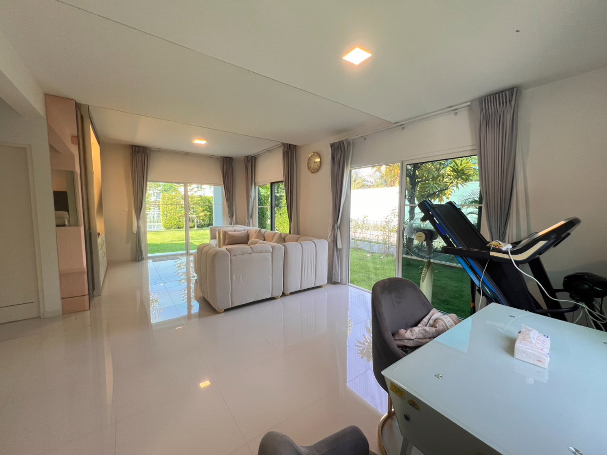 picture Beautiful, luxurious house for sale, "ready to move in immediately,"  - 38/41