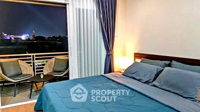 Condos for sale 700 Year Sports Arena Chiang Mai : Studio Condo at Rawee Waree Residence close to Nimmanhaemin (ID 2875134)