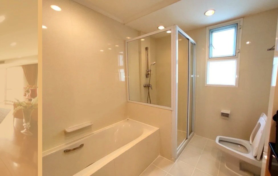 picture LTH10835 – Spacious Condo Pet-Friendly for Rent Phrom Phong | City Lifestyle Best Value | Near BTS Phrom Phong | 138,050 THB | คอนโดให้เช่า พร้อมพงษ์ ห้องใหญ่พิเศษ เลี้ยงสัตว์ได้ คุ้มค่า ใกล้ BTS พร้อมพงษ์ - 3/3