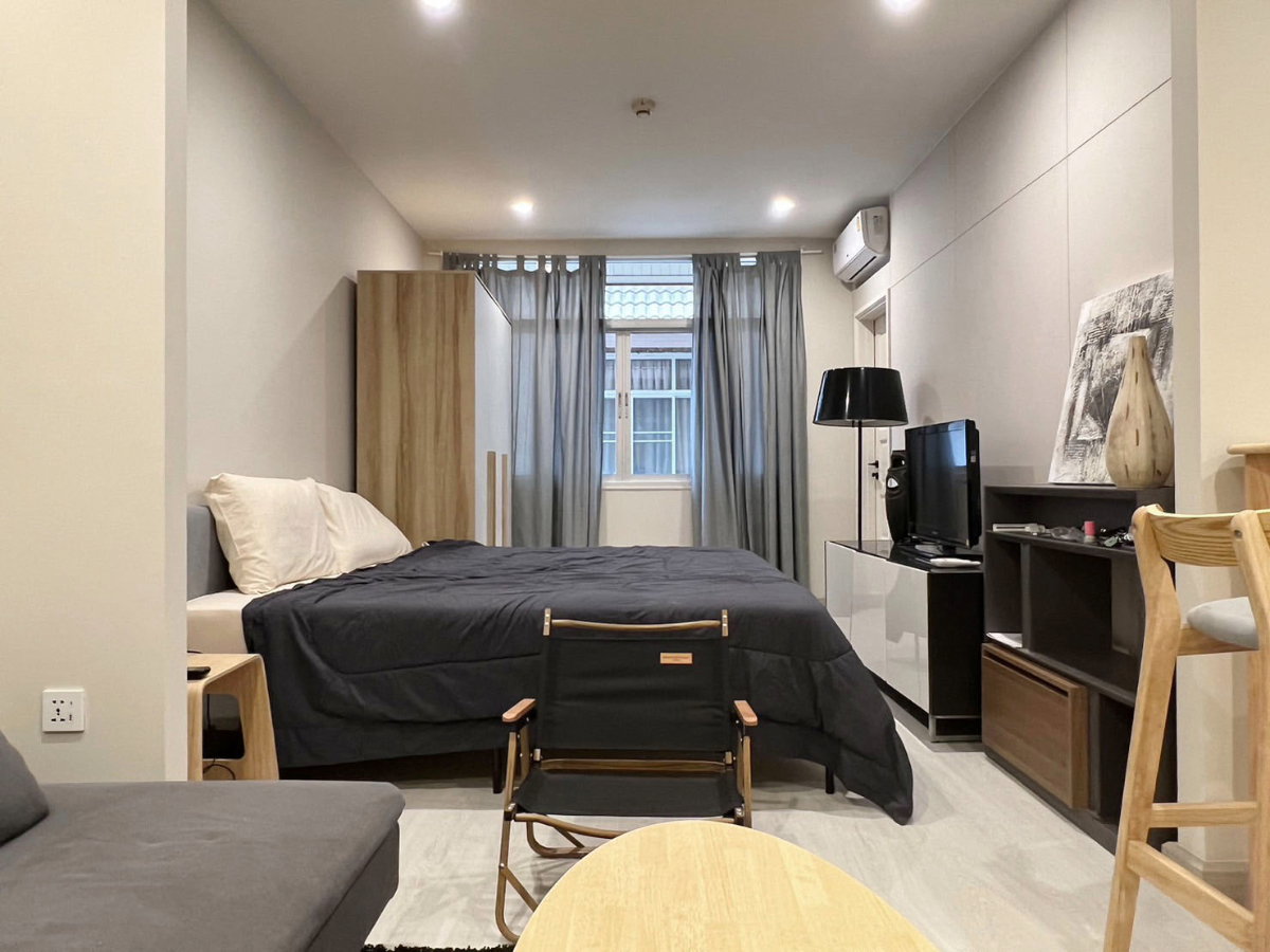 รูป P-126489 คอนโดสวย @บ้านกลางกรุงรีสอร์ท รัชดา ซอย7 13,000/เดือน ใกล้ MRT ห้วยขวาง | Line Id: @easycondoplus | 099-229-6397 - รูปที่ 1/6