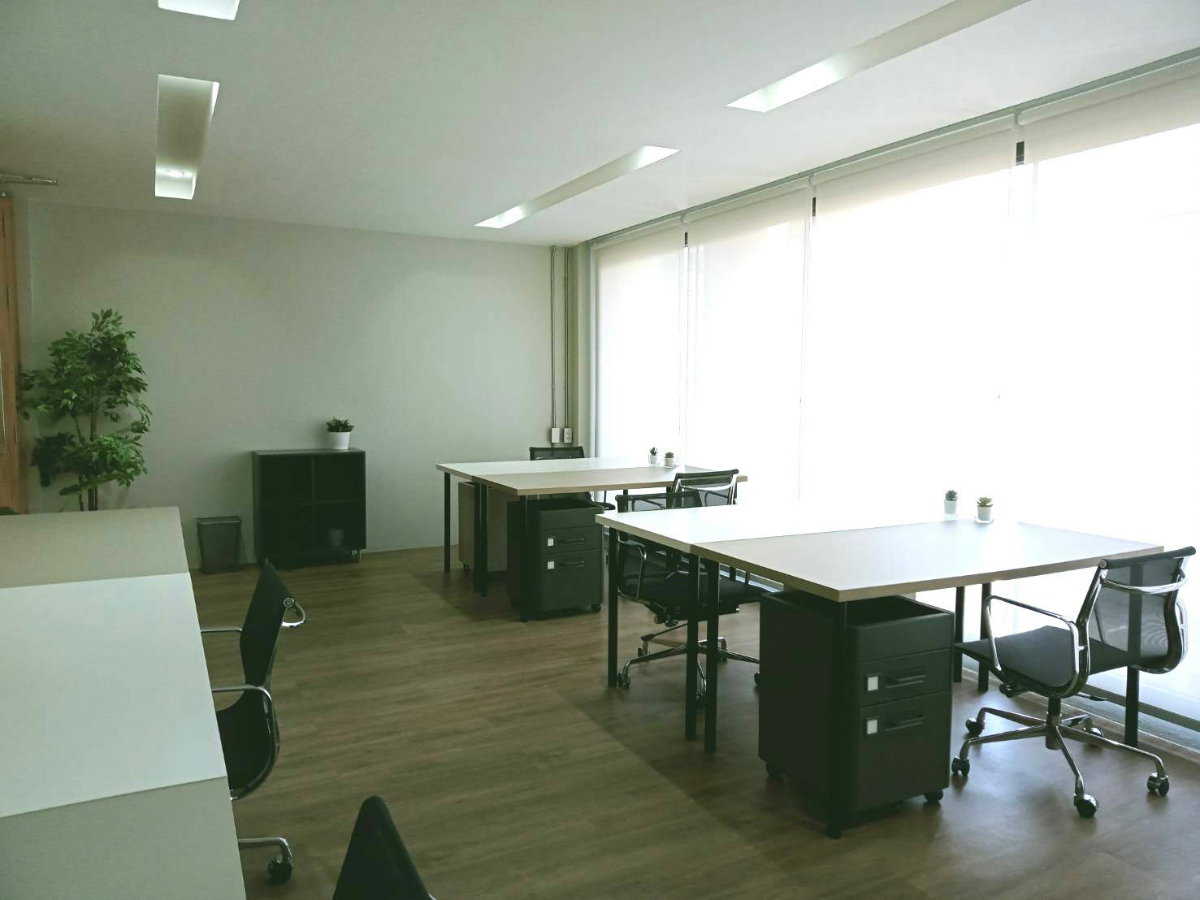 รูป ให้เช่าออฟฟิศ Serviced Office สีลม bts ช่องนนทรี รวมน้ำไฟ จดทะเบียนบริษัทได้ - รูปที่ 9/10