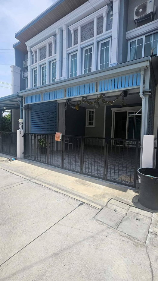 picture Townhome for rent in Golden Neo Sukumvit Lasalle project. - 1/12