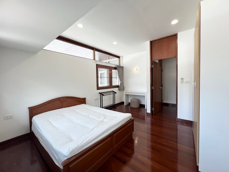 รูป 🏡✨ For Rent | ให้เช่า บ้านเดี่ยวสุขุมวิท 71 รีโนเวทใหม่ทั้งหลัง สไตล์คลาสสิค ใกล้โรงเรียนนานาชาติ  - รูปที่ 35/62