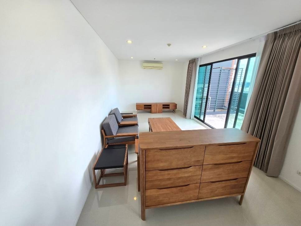 รูป RS6038 ปล่อยเช่า Sky Penthouse หรู ใจกลางอโศก Villa Asoke ใกล้ MRT เพชรบุรี - รูปที่ 2/6
