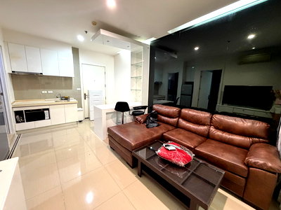 Condos for rent : condo T.C. Green fully furnished and best price ready to move in