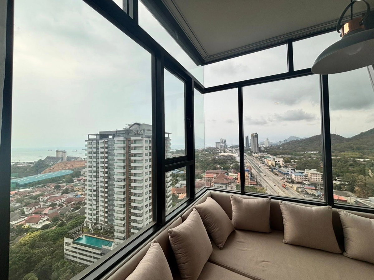 picture For Rent | The Strand Indeed Cond - 5/19