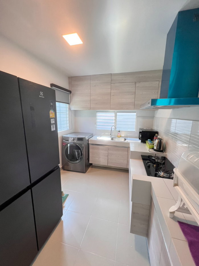 picture Beautiful, luxurious house for sale, "ready to move in immediately,"  - 40/41