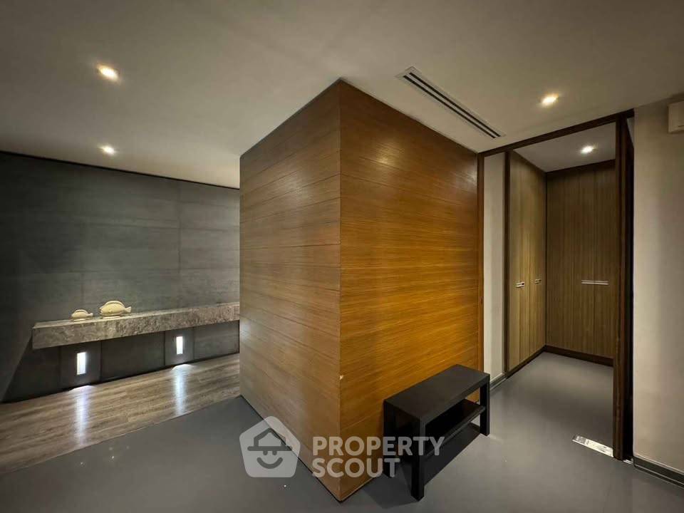 รูป คอนโด 3-ห้องนอน ที่ เดอะ เครสท์ ร่วมฤดี ใกล้ BTS เพลินจิต (ID 2873304) - รูปที่ 16/18