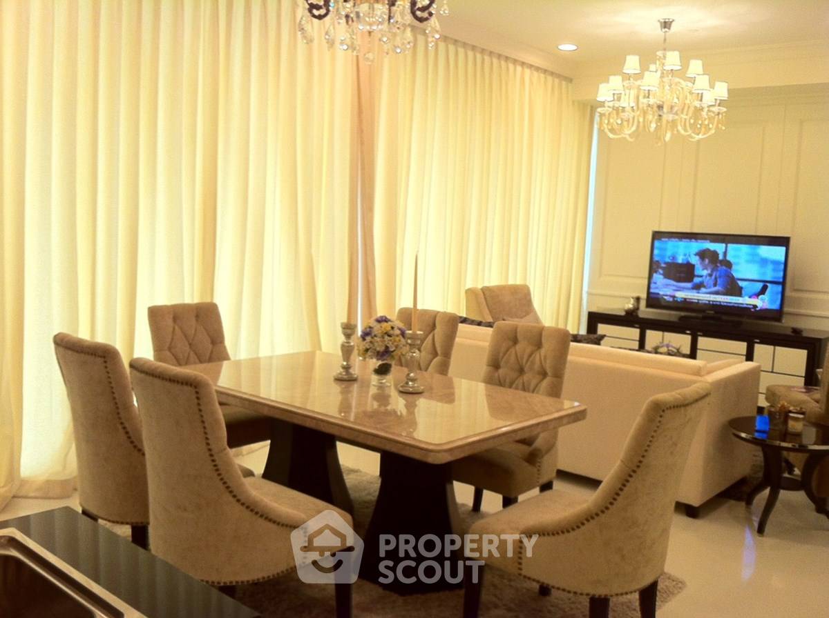 picture 2-BR Condo at Royce Private Residences near MRT Sukhumvit (ID 2874580) - 4/11