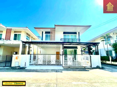 บ้านเดี่ยว ถนนหทัยราษฎร์ : หมู่บ้านพัฒนาสิริ เดอะ ไพร์ด เลียบคลองสอง บ้านเดี่ยวไซส์ใหญ่หลังมุม รีโนเวทใหม่
